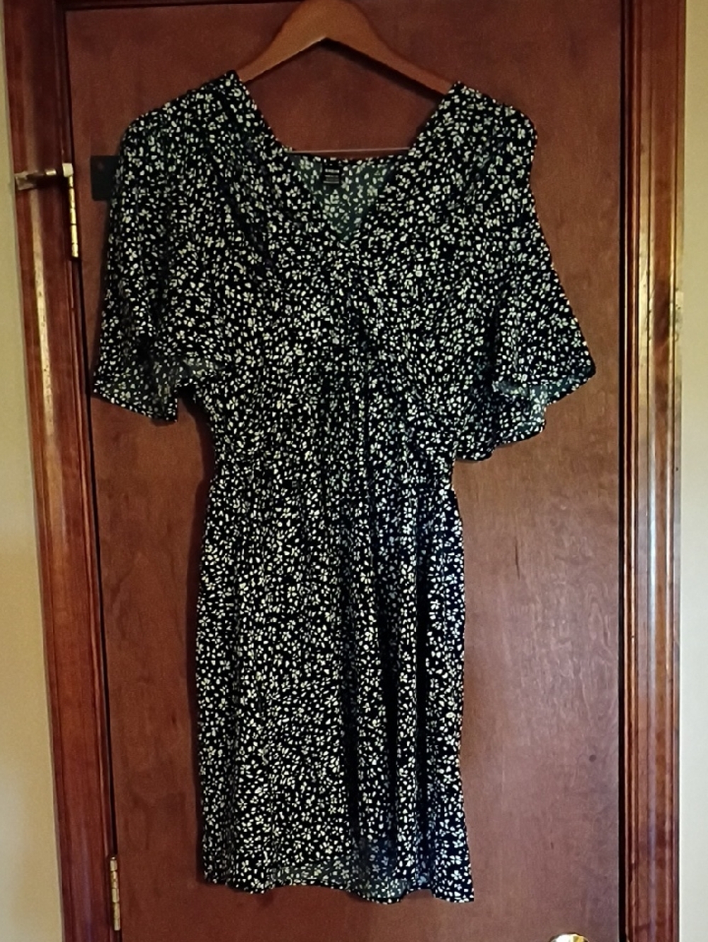 SHEIN Black and White Floral Midi Dress